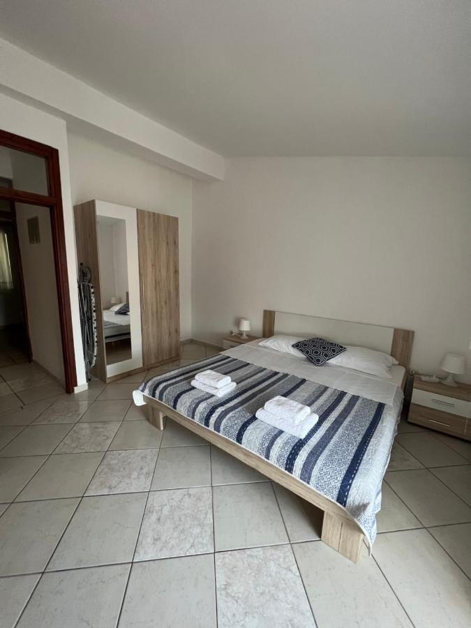 Kulic Apartment Tisno